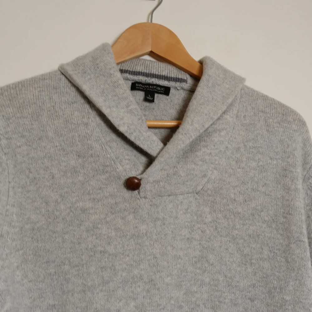 Italian Extra Fine Merino Wool Shawl Collar  Sweater / Jumper Banana Republic